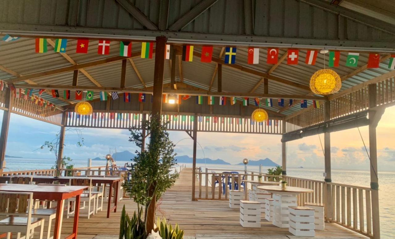 Bihing Angan Water Chalet Semporna Eksteriør billede